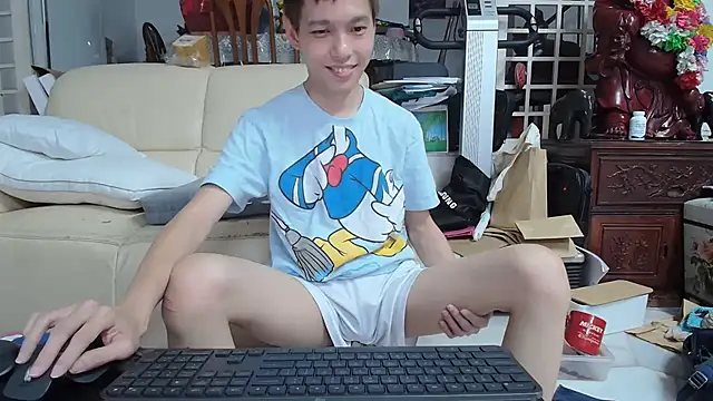 Snapshot of andrewooi chatting on February 9, 3:45 pm andrewooi online show from February 9, 3:45 pm