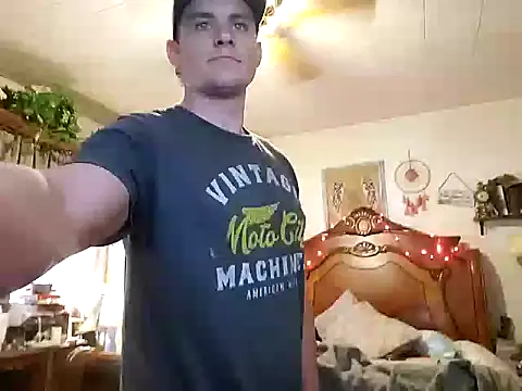 Snapshot of MaddyC6992 chatting on January 16, 3:56 pm MaddyC6992 online show from January 16, 3:56 pm