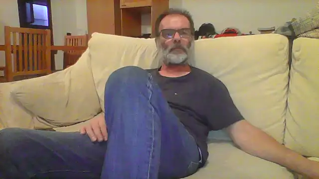 Snapshot of CastTaurus chatting on September 20, 1:44 pm CastTaurus online show from September 20, 1:44 pm