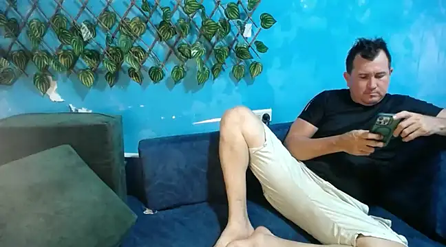 Snapshot of xavier_1988 chatting on December 2, 11:49 pm xavier 1988 online show from December 2, 11:49 pm