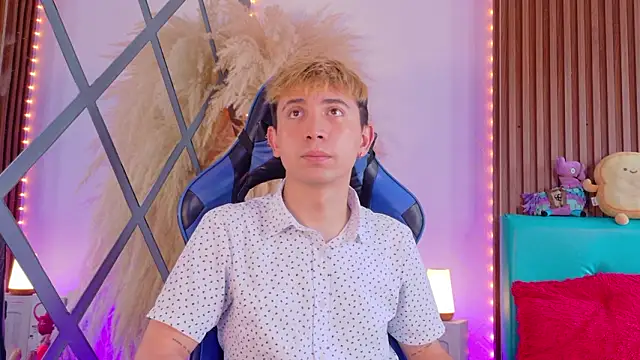 Chris Bennett online show from February 5, 1:18 pm