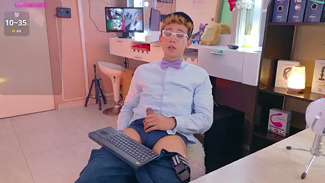 Chris Bennett online show from February 13, 5:07 pm