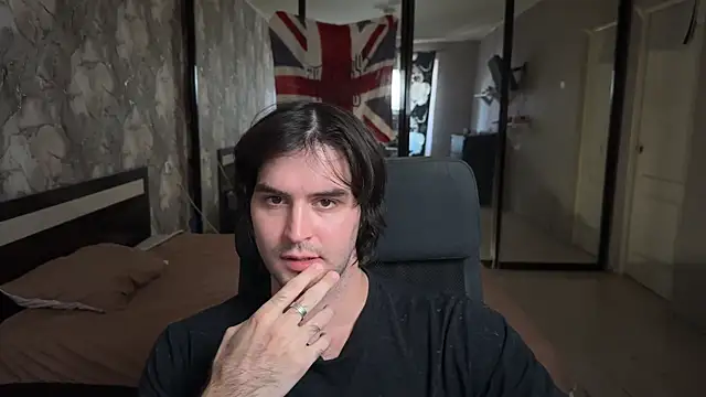 Snapshot of keanu_reevez chatting on October 7, 10:08 am keanu reevez online show from October 7, 10:08 am