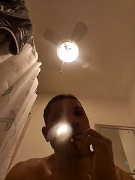 tropikboy online show from March 27, 9:43 am