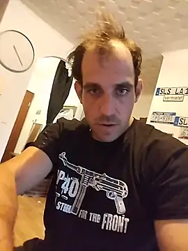 Snapshot of Codymc89 chatting on October 7, 2:21 pm Codymc89 online show from October 7, 2:21 pm