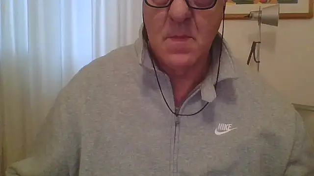 Snapshot of ANONIMO7735 chatting on March 18, 10:48 pm ANONIMO7735 online show from March 18, 10:48 pm