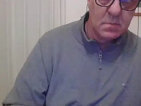 Snapshot of ANONIMO7735 chatting on December 14, 4:09 pm ANONIMO7735 online show from December 14, 4:09 pm