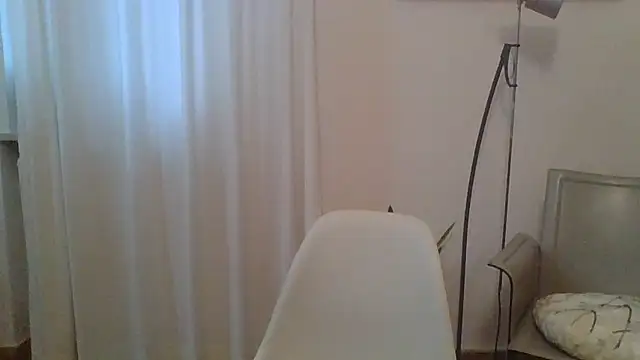 Snapshot of ANONIMO7735 chatting on February 24, 6:05 am ANONIMO7735 online show from February 24, 6:05 am