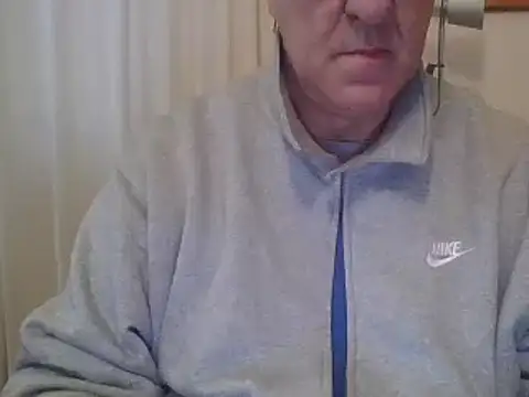 Snapshot of ANONIMO7735 chatting on January 7, 6:50 am ANONIMO7735 online show from January 7, 6:50 am