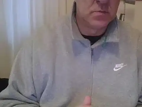 Snapshot of ANONIMO7735 chatting on January 11, 6:45 am ANONIMO7735 online show from January 11, 6:45 am