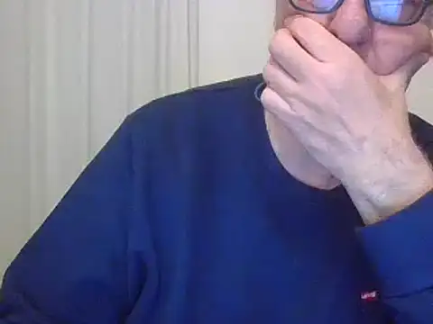 Snapshot of ANONIMO7735 chatting on December 12, 5:04 pm ANONIMO7735 online show from December 12, 5:04 pm