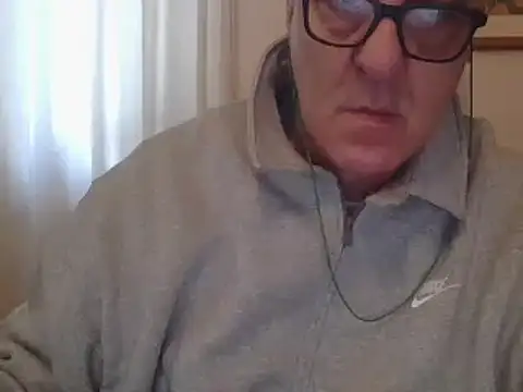 Snapshot of ANONIMO7735 chatting on January 2, 9:43 am ANONIMO7735 online show from January 2, 9:43 am