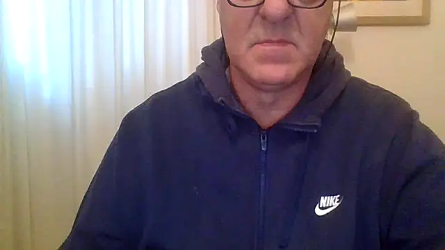 Snapshot of ANONIMO7735 chatting on October 11, 3:27 pm ANONIMO7735 online show from October 11, 3:27 pm