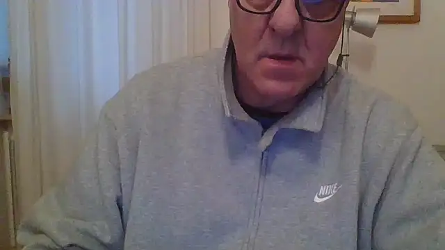Snapshot of ANONIMO7735 chatting on February 23, 4:20 pm ANONIMO7735 online show from February 23, 4:20 pm