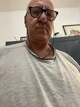 Snapshot of ANONIMO7735 chatting on September 20, 9:15 pm ANONIMO7735 online show from September 20, 9:15 pm