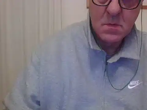 Snapshot of ANONIMO7735 chatting on January 6, 5:06 pm ANONIMO7735 online show from January 6, 5:06 pm