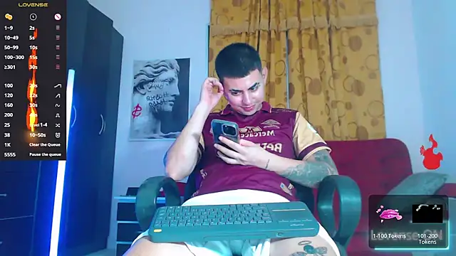 Lobito xxxl online show from October 3, 11:32 pm