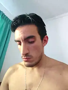 TommyMomentum online show from February 18, 7:55 pm