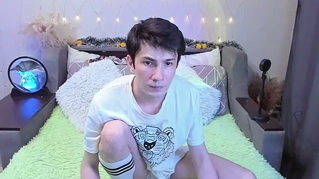 Yumi steve online show from November 25, 2:52 pm