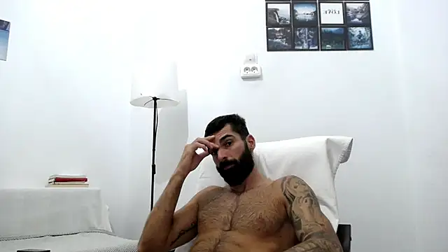 Snapshot of Verycutex chatting on October 3, 6:07 am Verycutex online show from October 3, 6:07 am