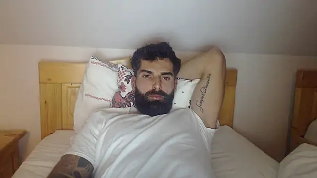 Verycutex online show from December 5, 11:56 pm