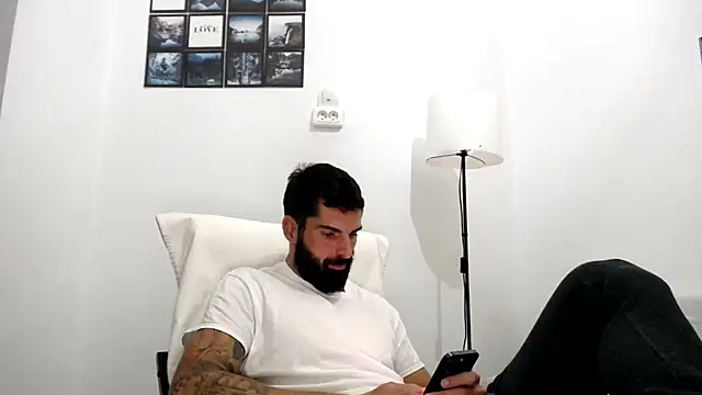 Verycutex online show from October 24, 3:14 pm