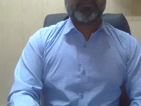 Snapshot of hairymaster95 chatting on December 6, 7:43 am hairymaster95 online show from December 6, 7:43 am
