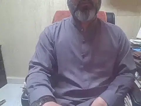 Snapshot of hairymaster95 chatting on October 1, 3:32 am hairymaster95 online show from October 1, 3:32 am