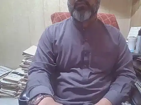 Snapshot of hairymaster95 chatting on October 11, 6:28 am hairymaster95 online show from October 11, 6:28 am