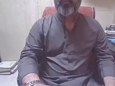 Snapshot of hairymaster95 chatting on September 27, 4:10 am hairymaster95 online show from September 27, 4:10 am