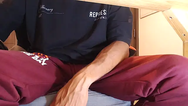 ErosFindomKing online show from April 24, 12:35 am