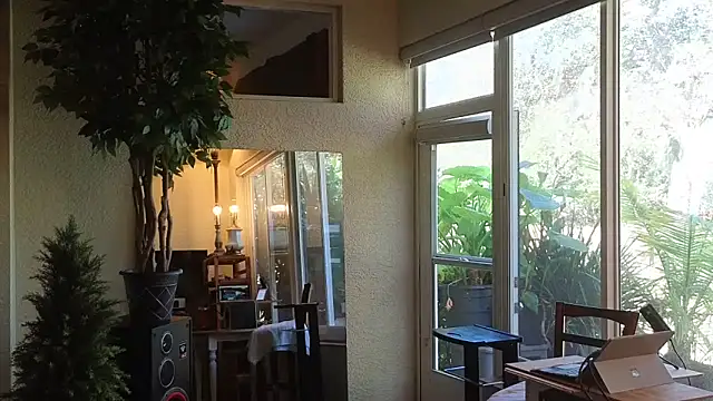 Snapshot of eliberator1777 chatting on February 14, 3:58 pm eliberator1777 online show from February 14, 3:58 pm