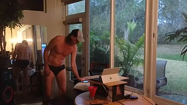 Snapshot of eliberator1777 chatting on February 13, 10:00 pm eliberator1777 online show from February 13, 10:00 pm