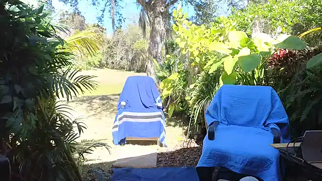 Snapshot of eliberator1777 chatting on March 2, 6:35 pm eliberator1777 online show from March 2, 6:35 pm