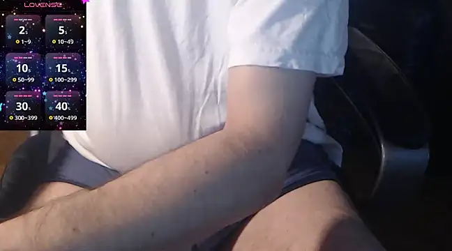 Snapshot of steffencamboy chatting on December 26, 9:44 am steffencamboy online show from December 26, 9:44 am