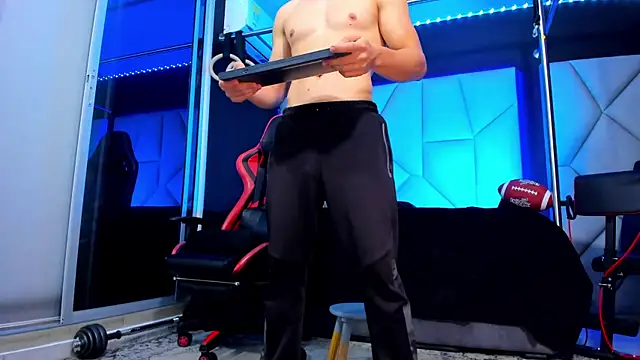 Aydenmiller96 online show from October 24, 9:38 pm