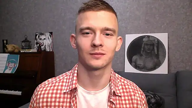 Snapshot of Marvelboy_ chatting on January 17, 9:32 pm Marvelboy online show from January 17, 9:32 pm