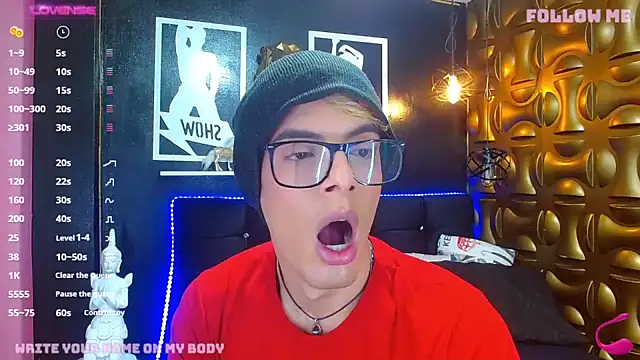 Snapshot of angel_sexyevil chatting on December 6, 12:27 pm angel sexyevil online show from December 6, 12:27 pm