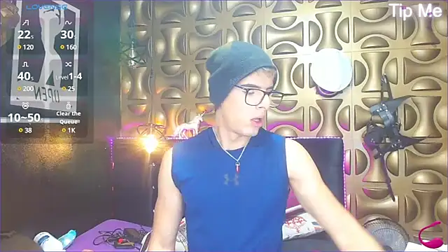 Snapshot of angel_sexyevil chatting on March 8, 12:28 pm angel sexyevil online show from March 8, 12:28 pm