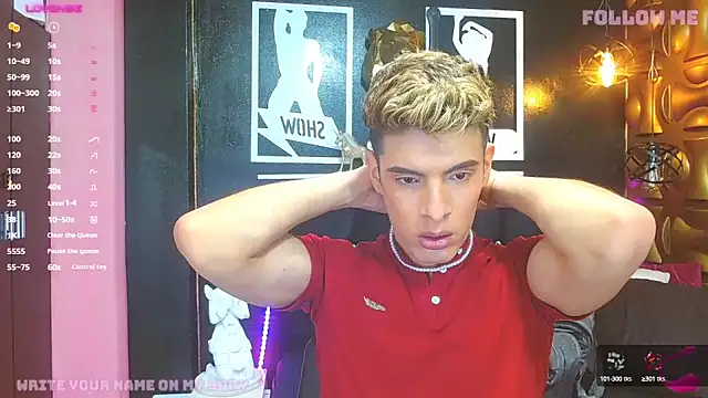 Snapshot of angel_sexyevil chatting on December 8, 12:41 pm angel sexyevil online show from December 8, 12:41 pm