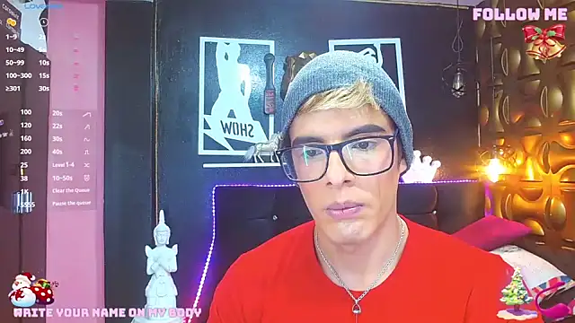 Snapshot of angel_sexyevil chatting on January 4, 12:38 pm angel sexyevil online show from January 4, 12:38 pm
