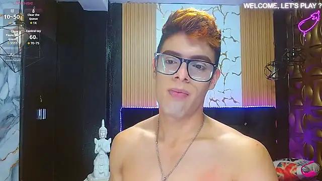 Snapshot of angel_sexyevil chatting on October 11, 12:53 pm angel sexyevil online show from October 11, 12:53 pm