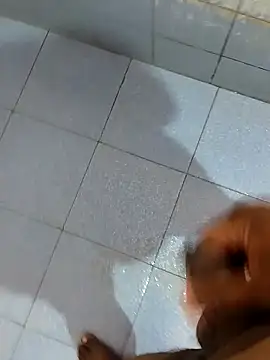 dinesh682 online show from October 21, 6:33 pm