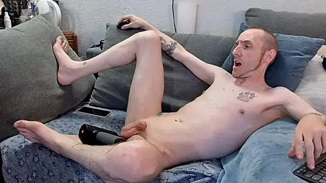 pyrowuff online show from April 23, 1:54 am