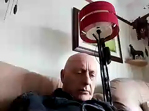 keeenn11 online show from February 14, 4:09 pm