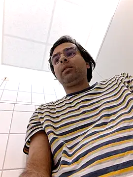 Azad64 online show from June 6, 1:39 pm