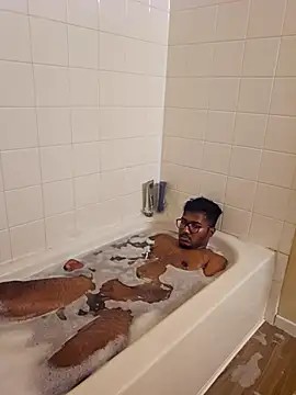 dulcetnukem online show from February 3, 6:00 am