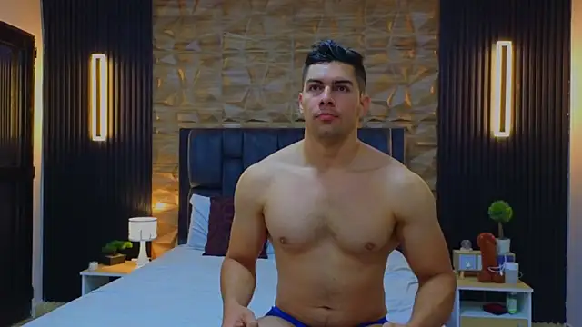 Snapshot of FelipeAndMarcello3 chatting on February 27, 4:53 pm FelipeAndMarcello3 online show from February 27, 4:53 pm