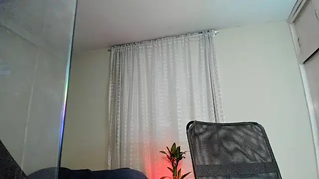 tom Howard online show from July 25, 2:19 am