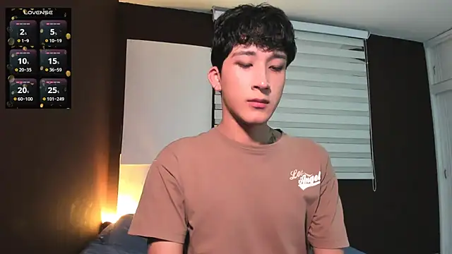 tom Howard online show from April 26, 2:20 am